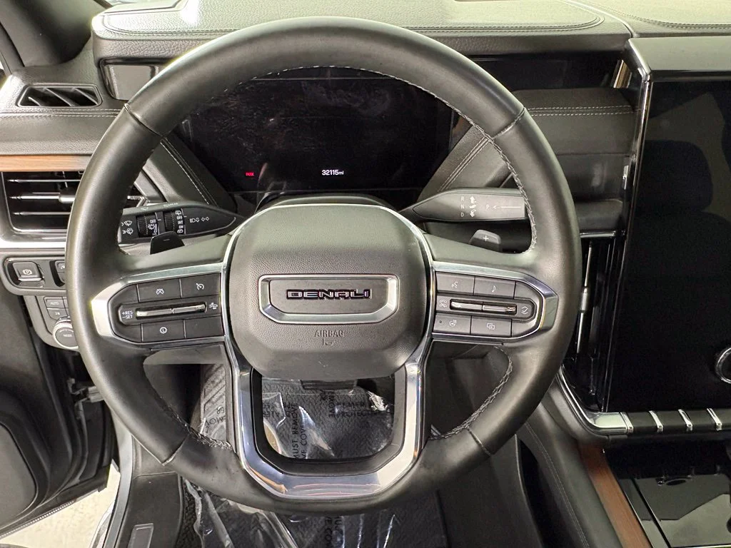Used 2025 Silver GMC Denali image 28