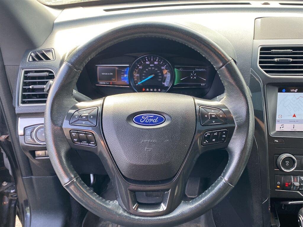 Used 2019 Agate Black Ford XLT image 18