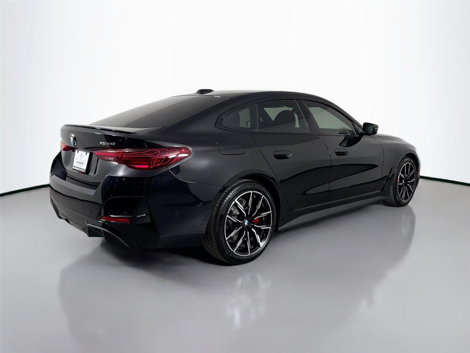New 2026 Black Sapphire Metallic BMW xDrive40 image 5