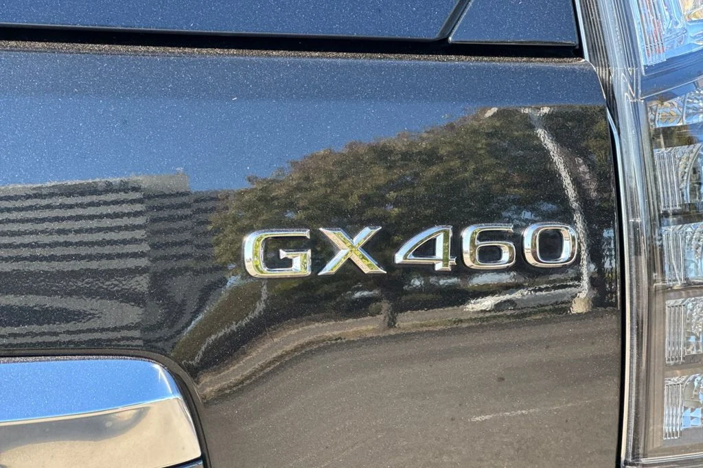 Used 2023 Black Lexus 460 Luxury image 35