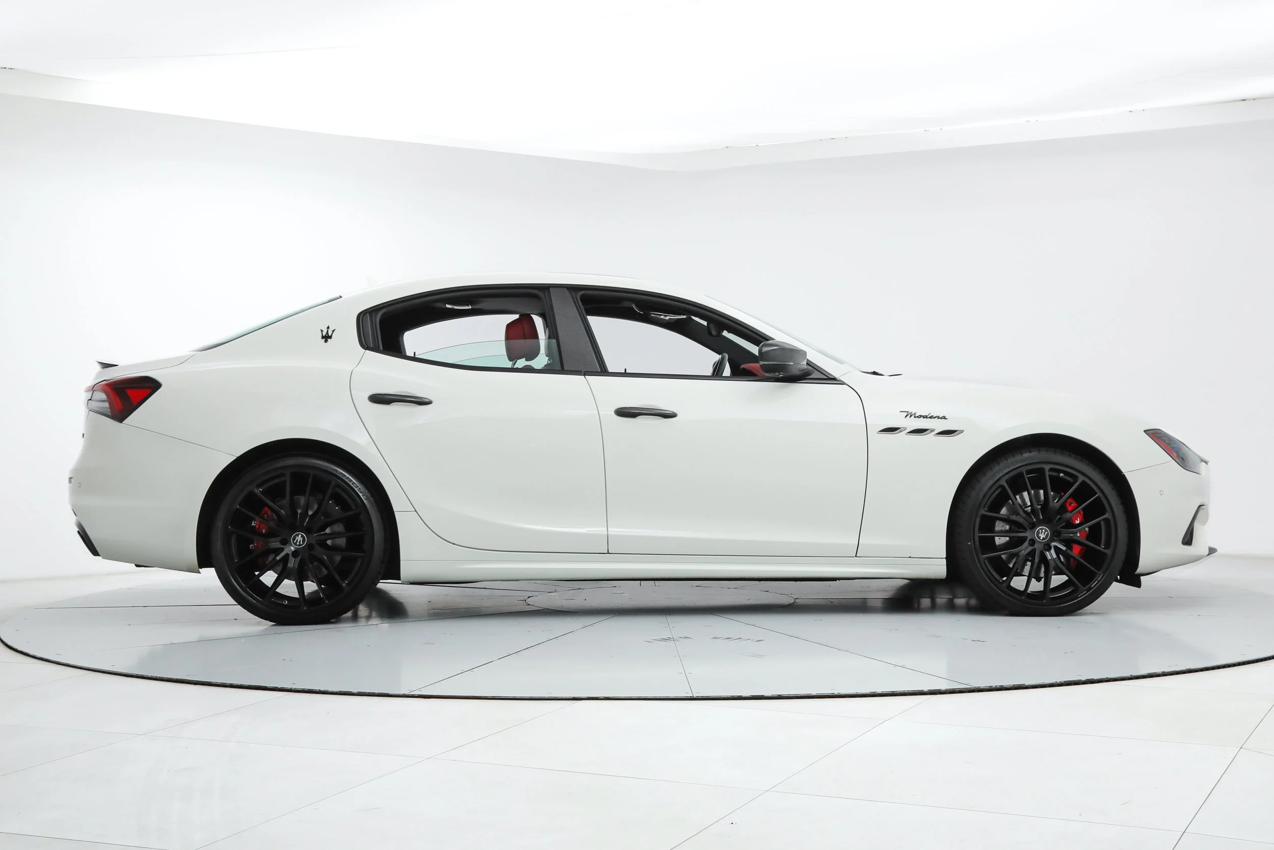 Certified Used 2023 White Maserati Modena image 6