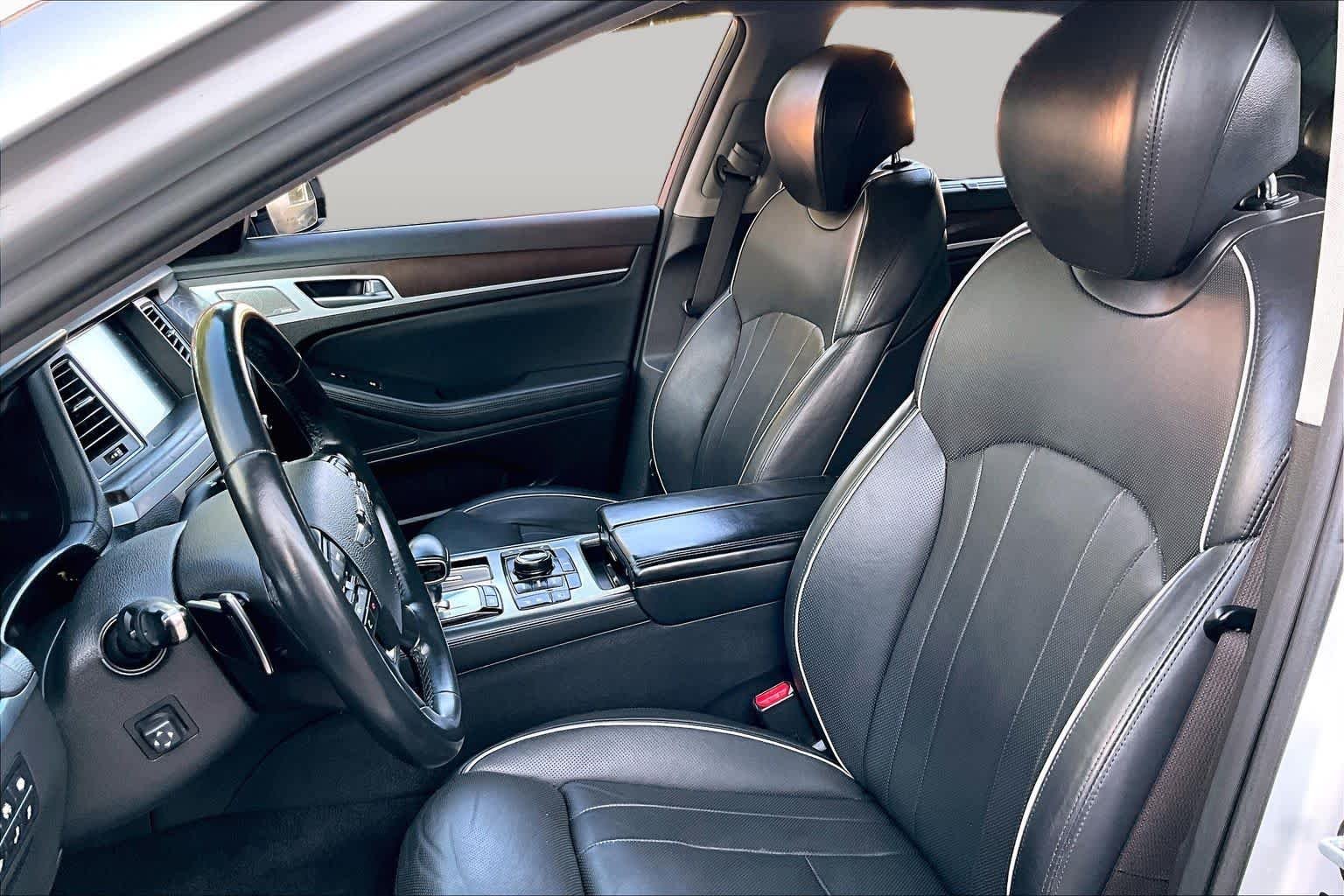 Used 2018 Santiago Silver Genesis 3.8L image 8