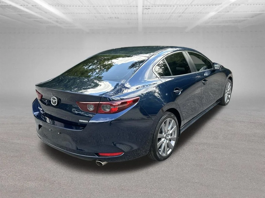 Used 2021 Blue Mazda Preferred image 5
