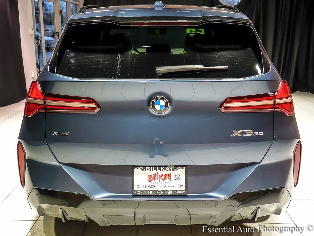 2025 BMW X3 - Image 8