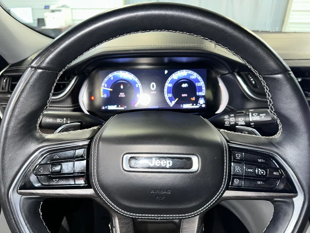2022 Jeep Grand Cherokee L Overland - Photo 11