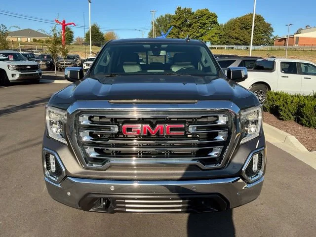 Used 2019 Smokey Quartz Metallic GMC SLT image 2