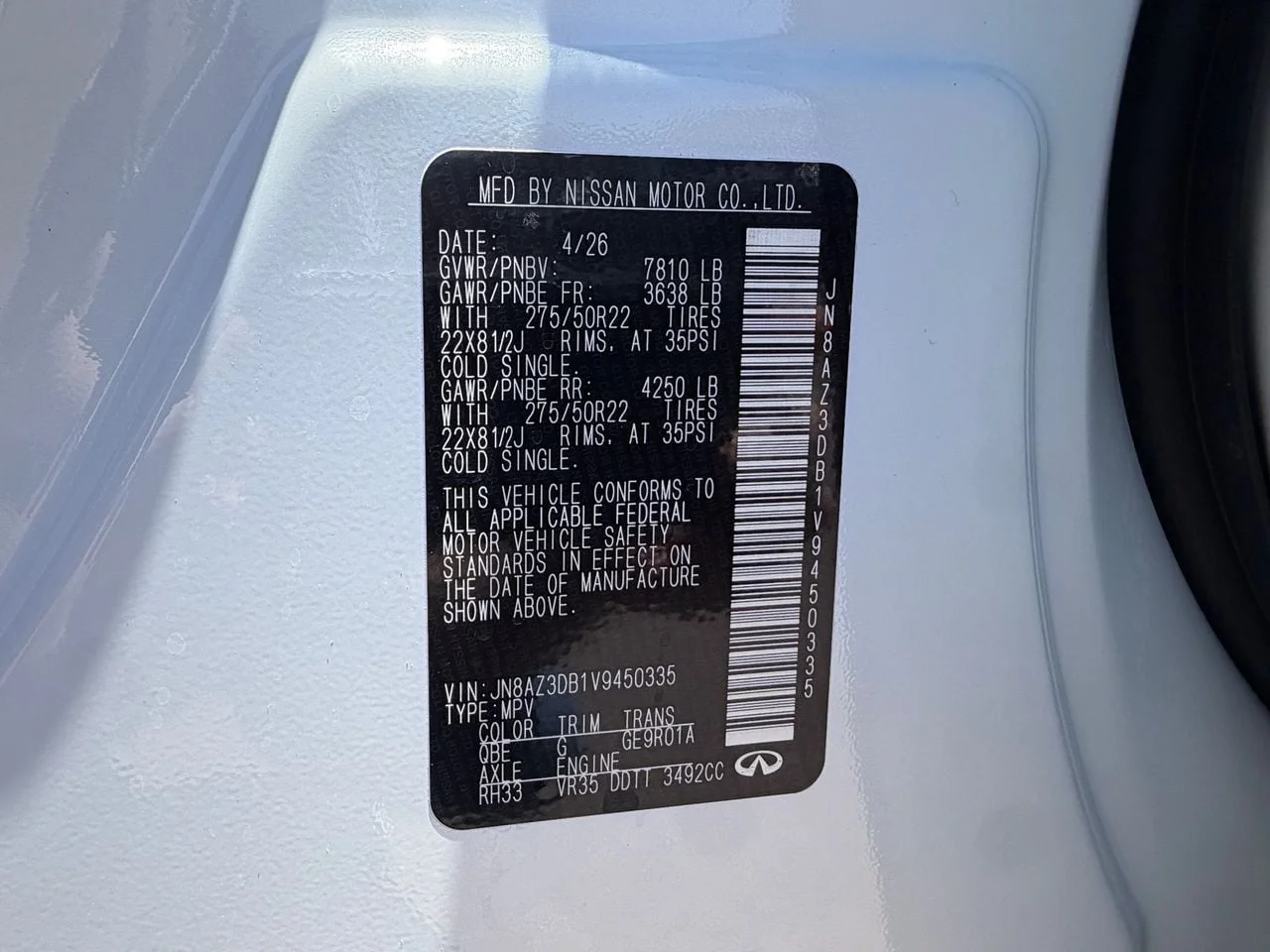 New 2027 RADIANT WHITE INFINITI Sport 4WD image 25