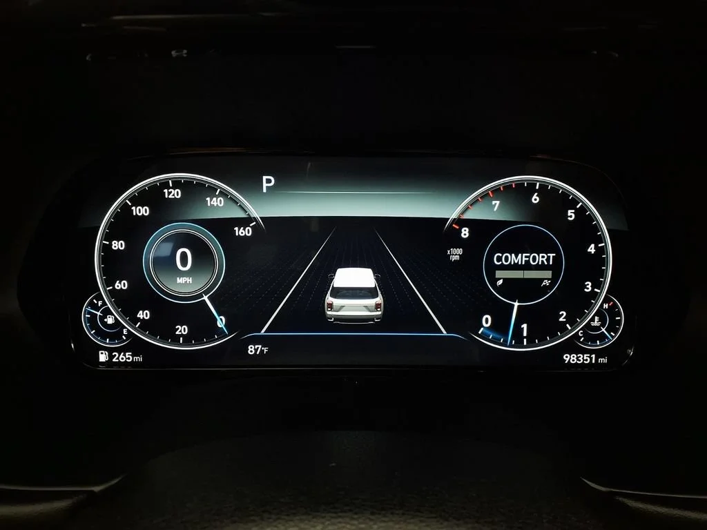 Used 2022 Hyper White Hyundai Calligraphy image 19