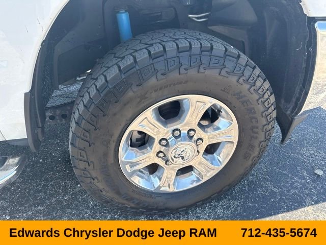 Used 2024 White Ram Big Horn image 12