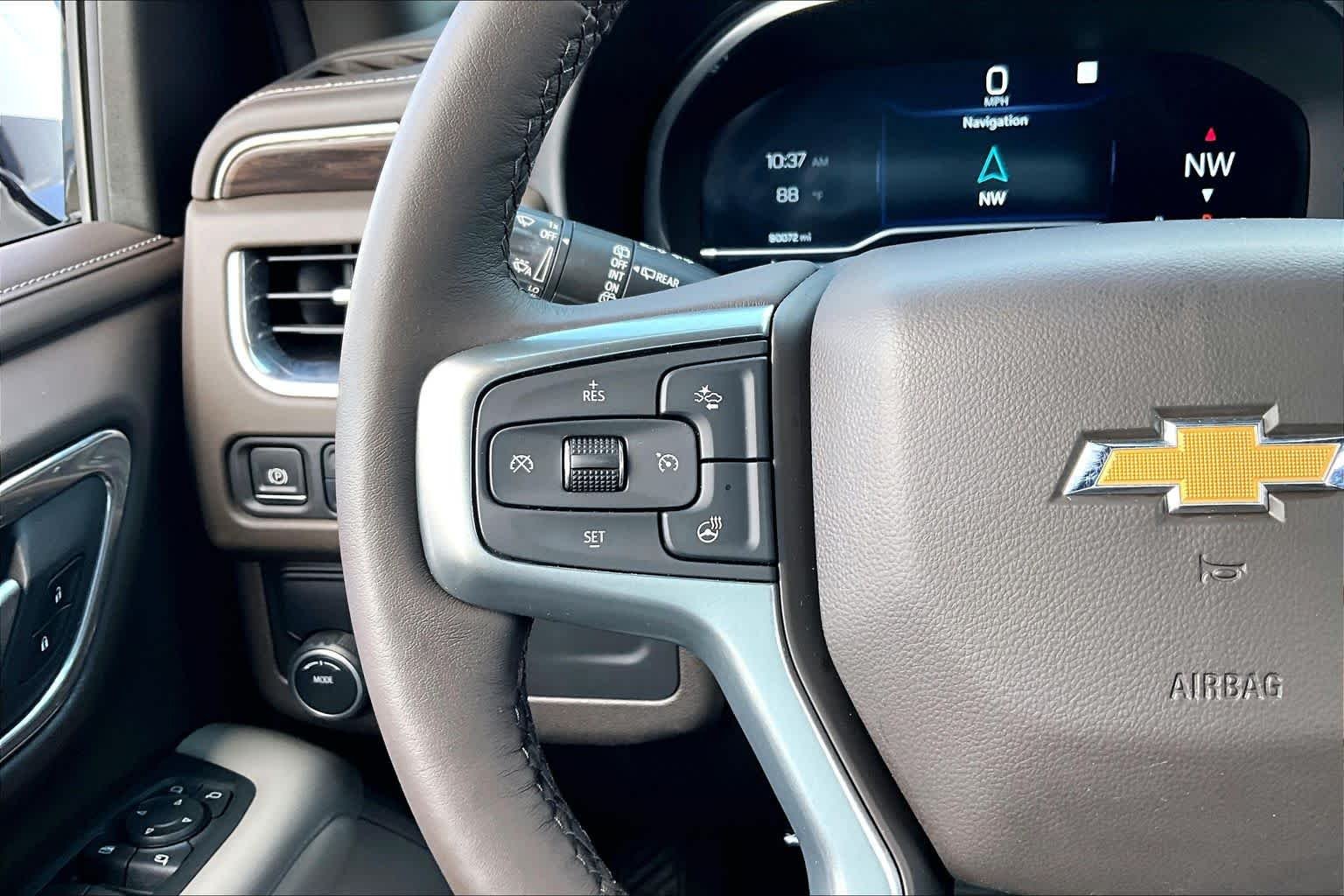 Used 2022 Summit White Chevrolet LT image 24