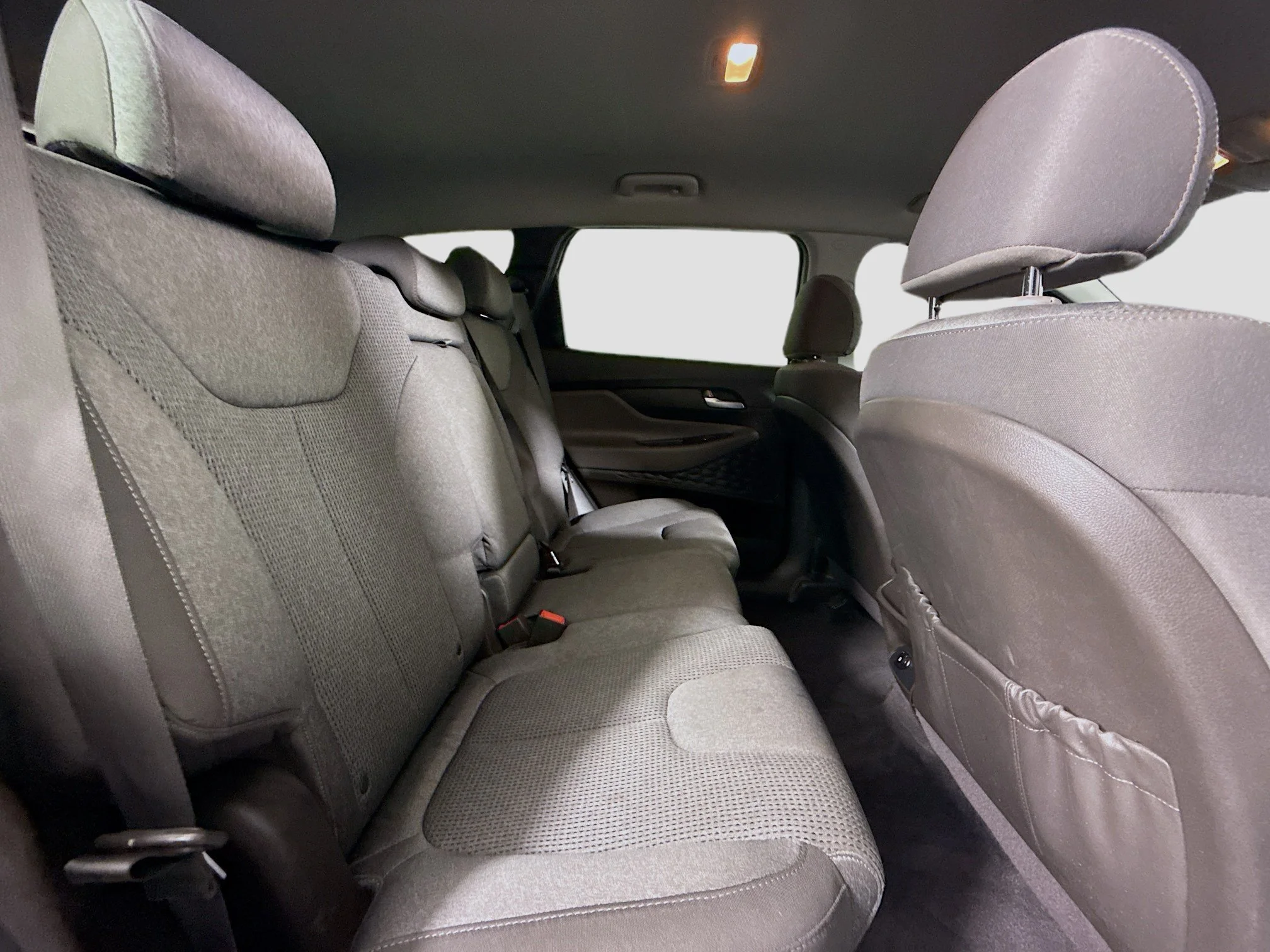 Used 2020 Quartz White Hyundai SE image 22