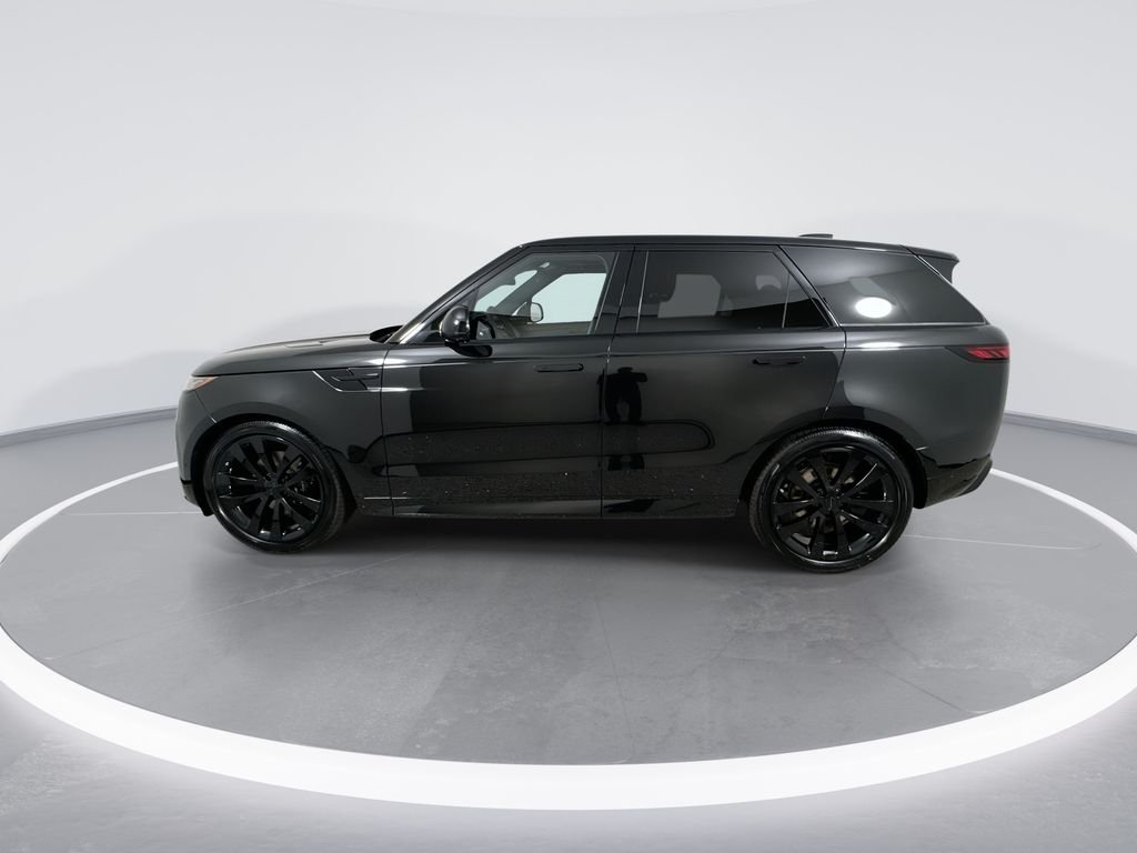 New 2027 Santorini Black Land Rover Dynamic SE image 5