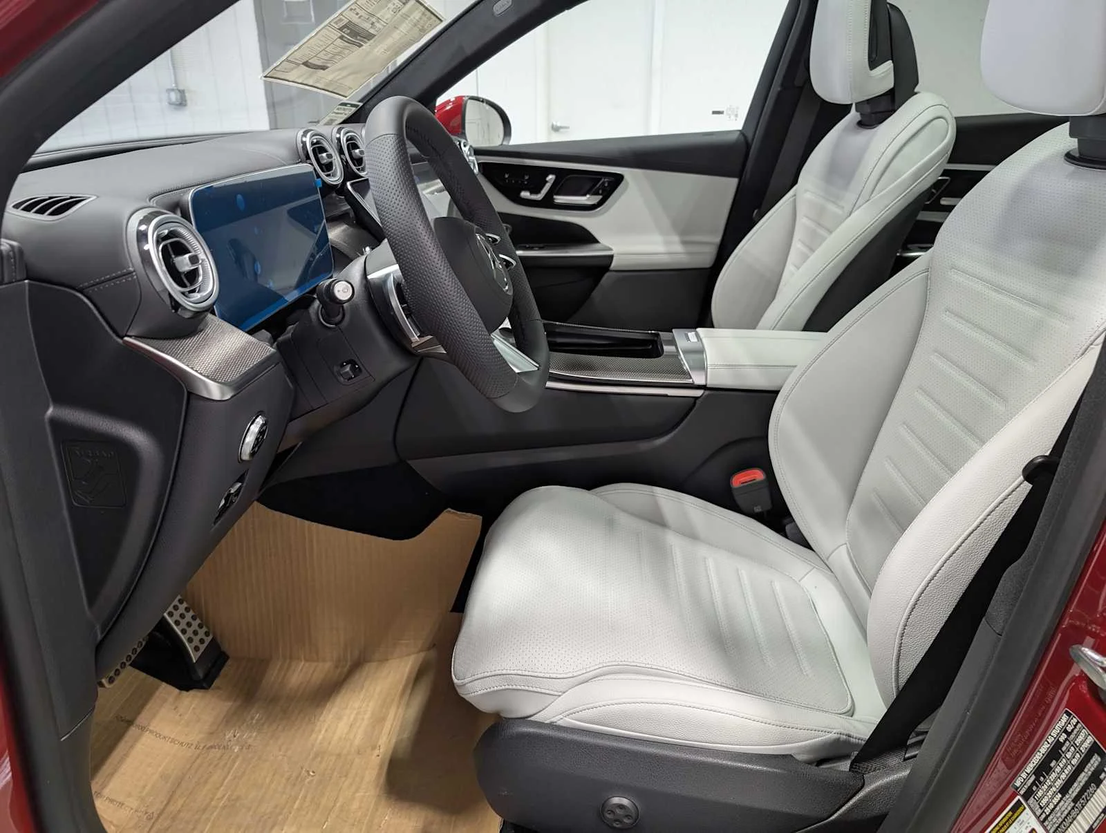 2026 Mercedes-Benz GLC Base - Photo 4