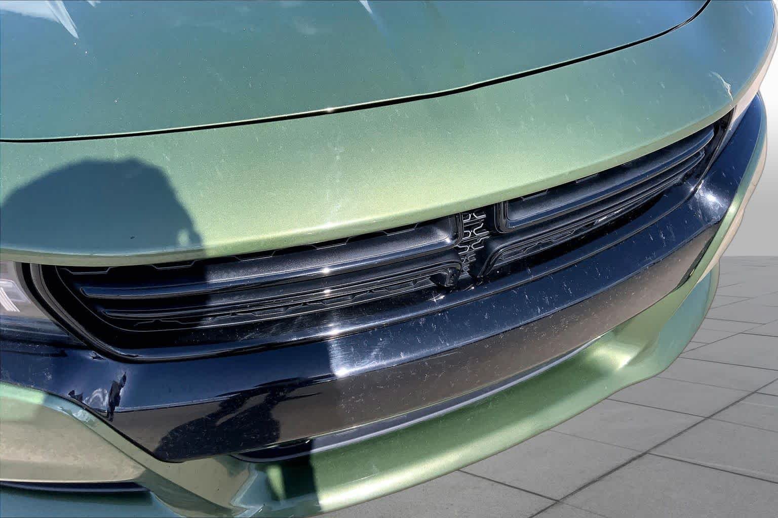 Used 2021 F8 Green Dodge SXT image 27