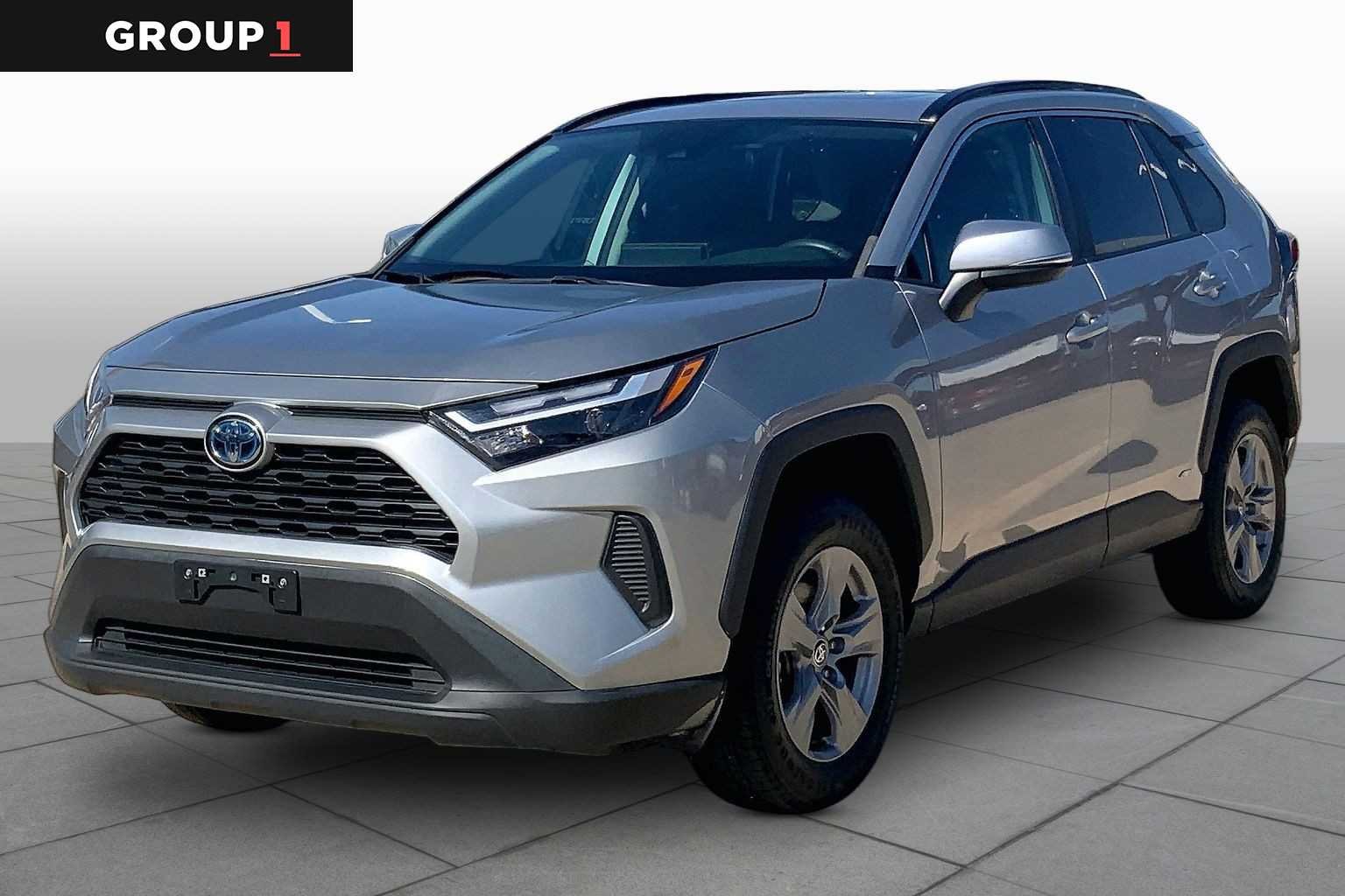 2022 Toyota RAV4 Hybrid XLE
