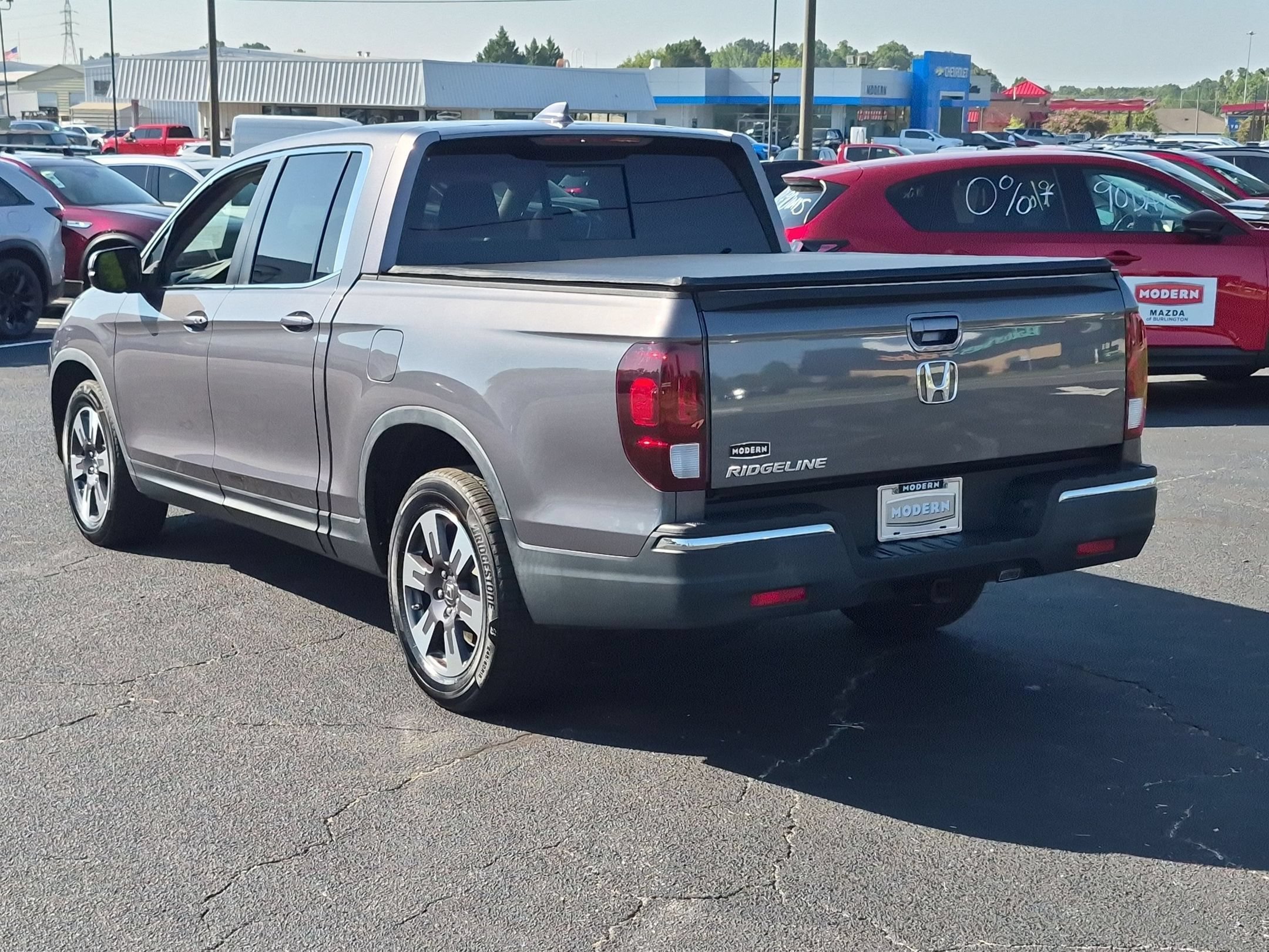 Used 2019 Modern Steel Metallic Honda RTL-T image 3
