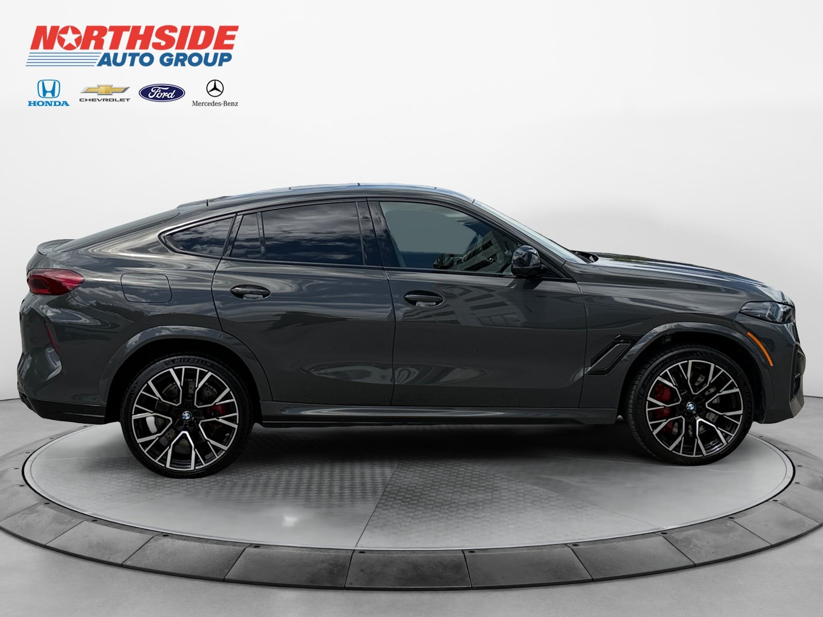 Used 2025 Dravit Grey Metallic BMW Base image 8