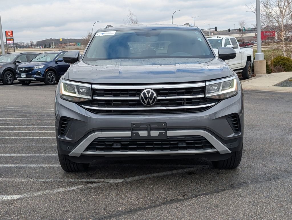 Used 2023 Volkswagen Atlas Cross Sport SE w/Tech with VIN 1V2HE2CA0PC224400 for sale in Rochester, Minnesota