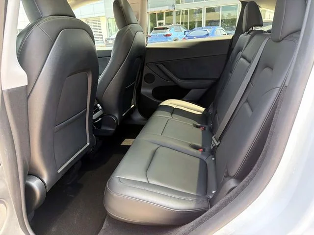 Used 2023 White Tesla Long Range image 18