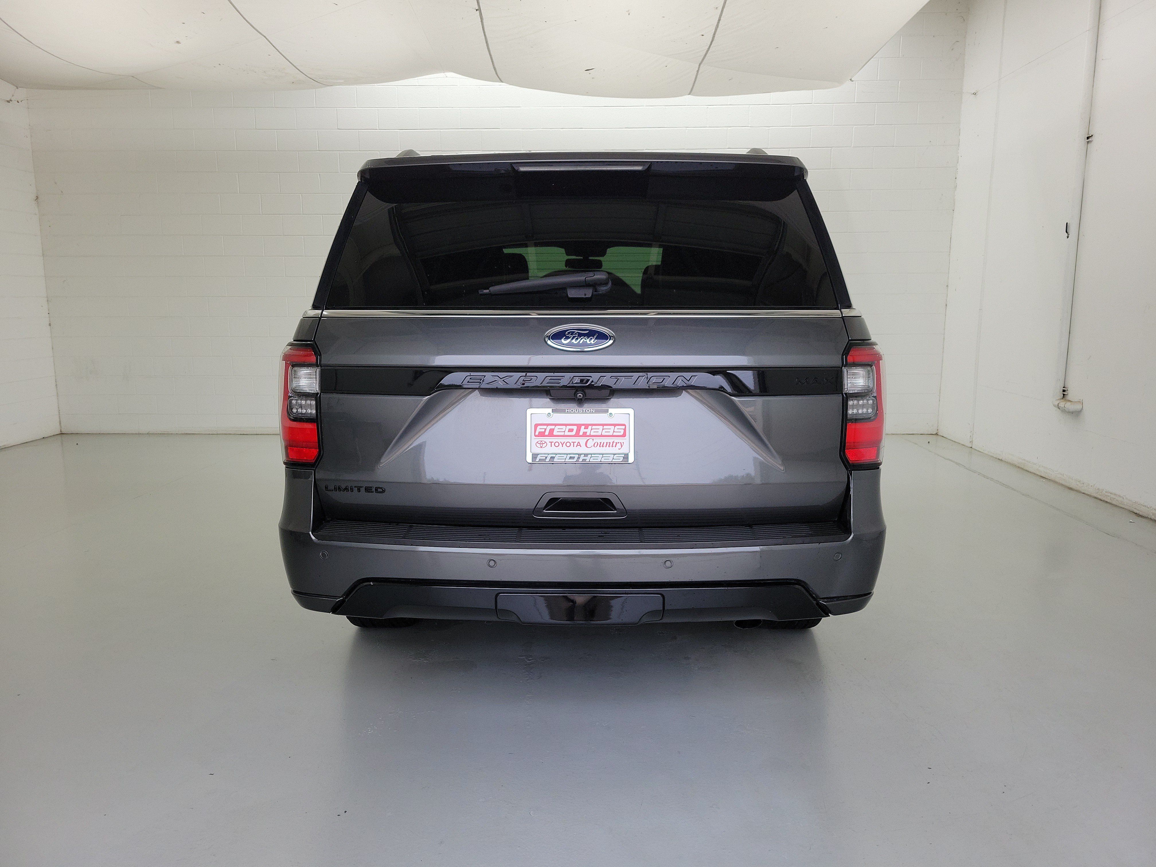 Used 2021 Magnetic Ford Limited image 6