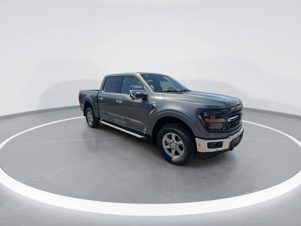 Used 2024 Gray Ford XLT image 2