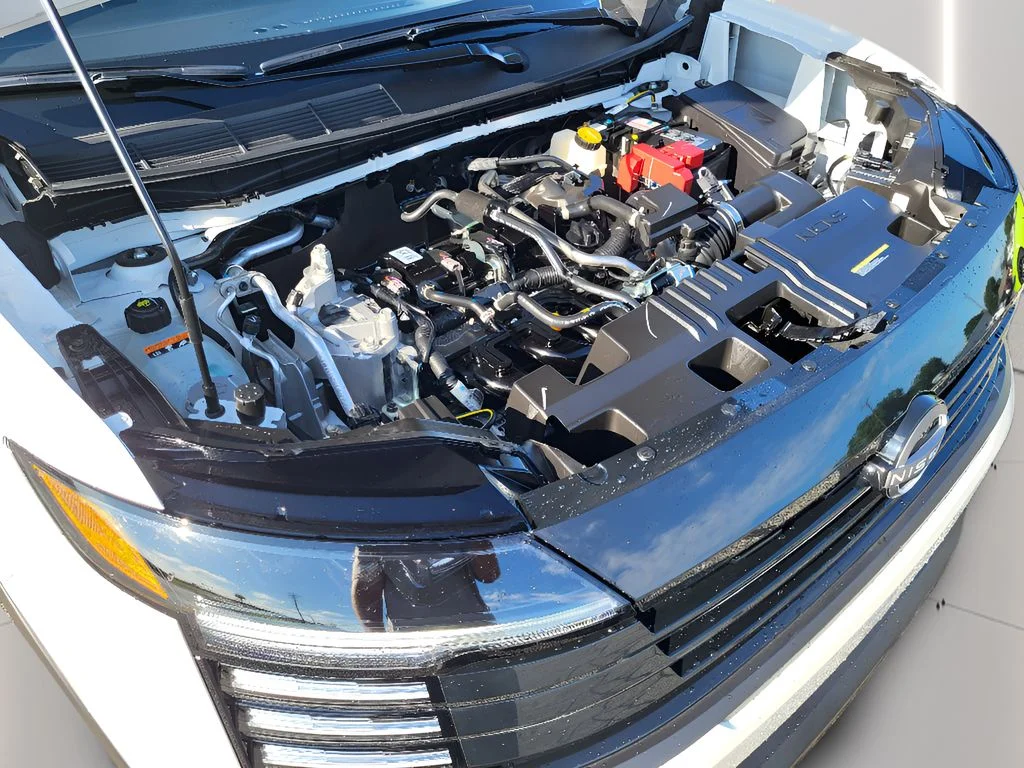 New 2026 Aspen White Tricoat Nissan SR image 26