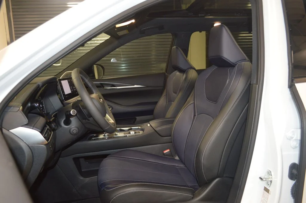 Certified Used 2026 White INFINITI SPORT image 13