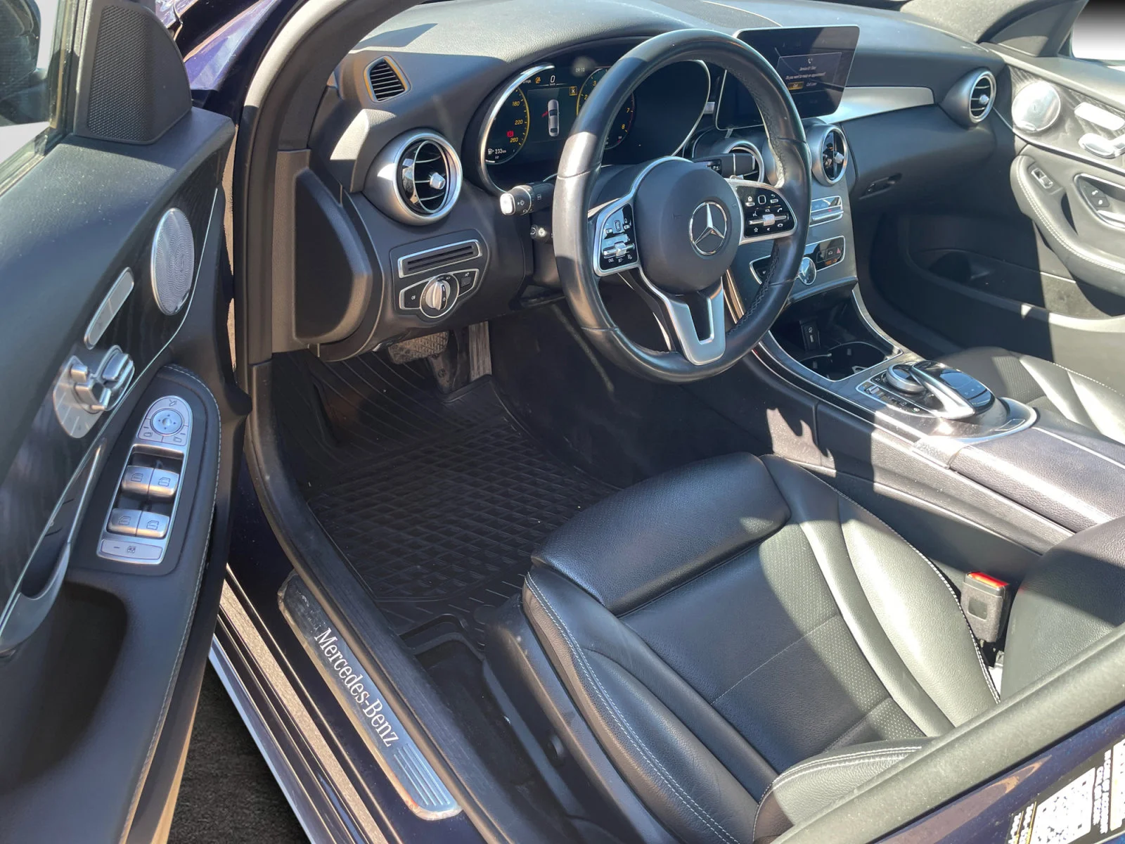 Used 2020 BLUE Mercedes-Benz 4DR SDN C300 4MAT image 11