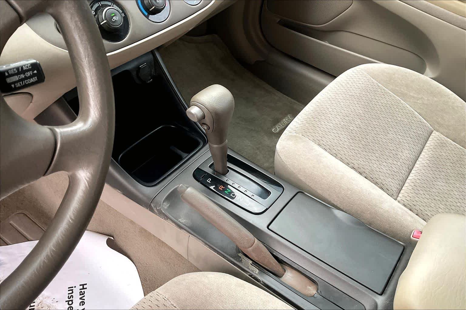 Used 2003 Desert Sand Mica Toyota LE image 15