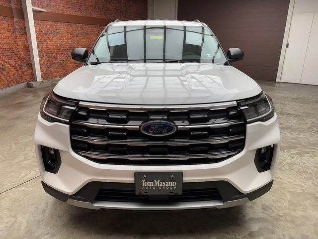 New 2026 Star White Metallic Tri-Coat Ford Active image 8
