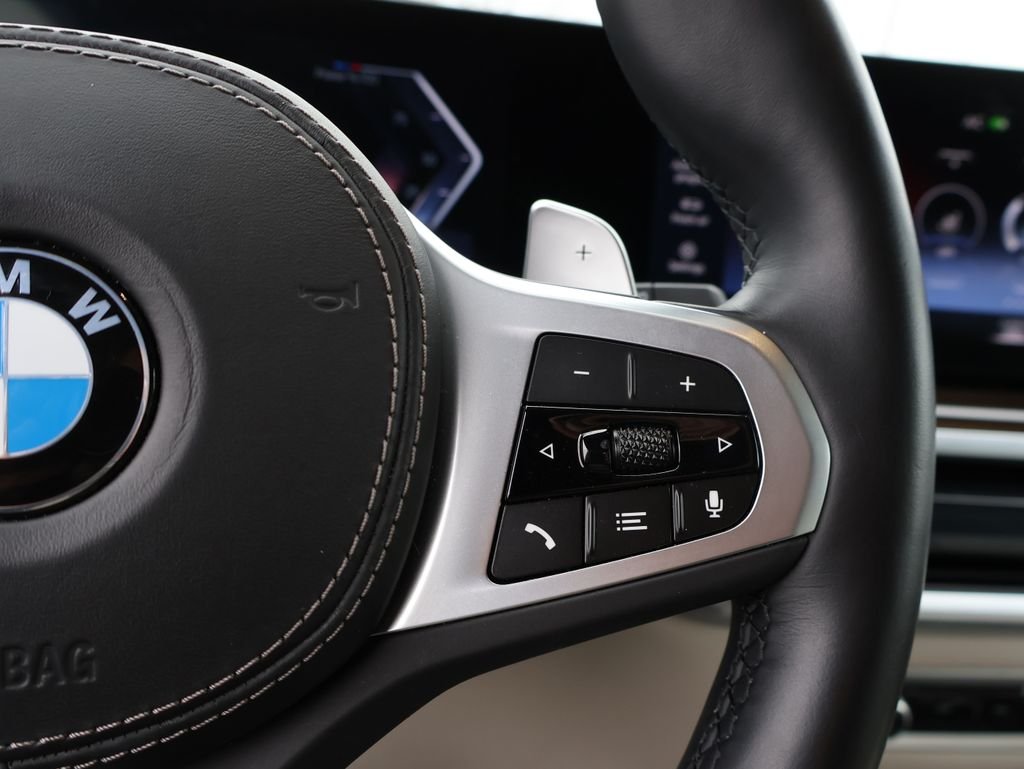 Used 2023 Carbon Black Metallic BMW xDrive40i image 36