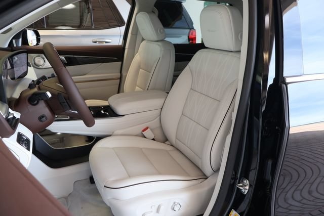 2026 Buick Enclave Avenir - Photo 14
