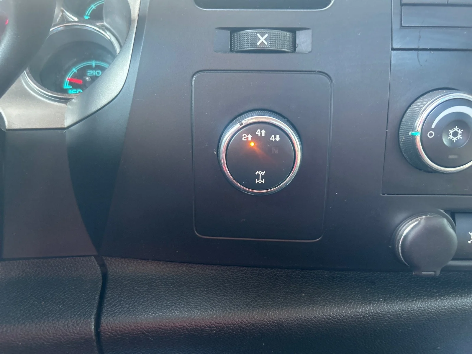 Used 2011 WHITE Chevrolet LT image 15