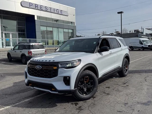 New 2026 Space White Metallic Ford Tremor® image 45