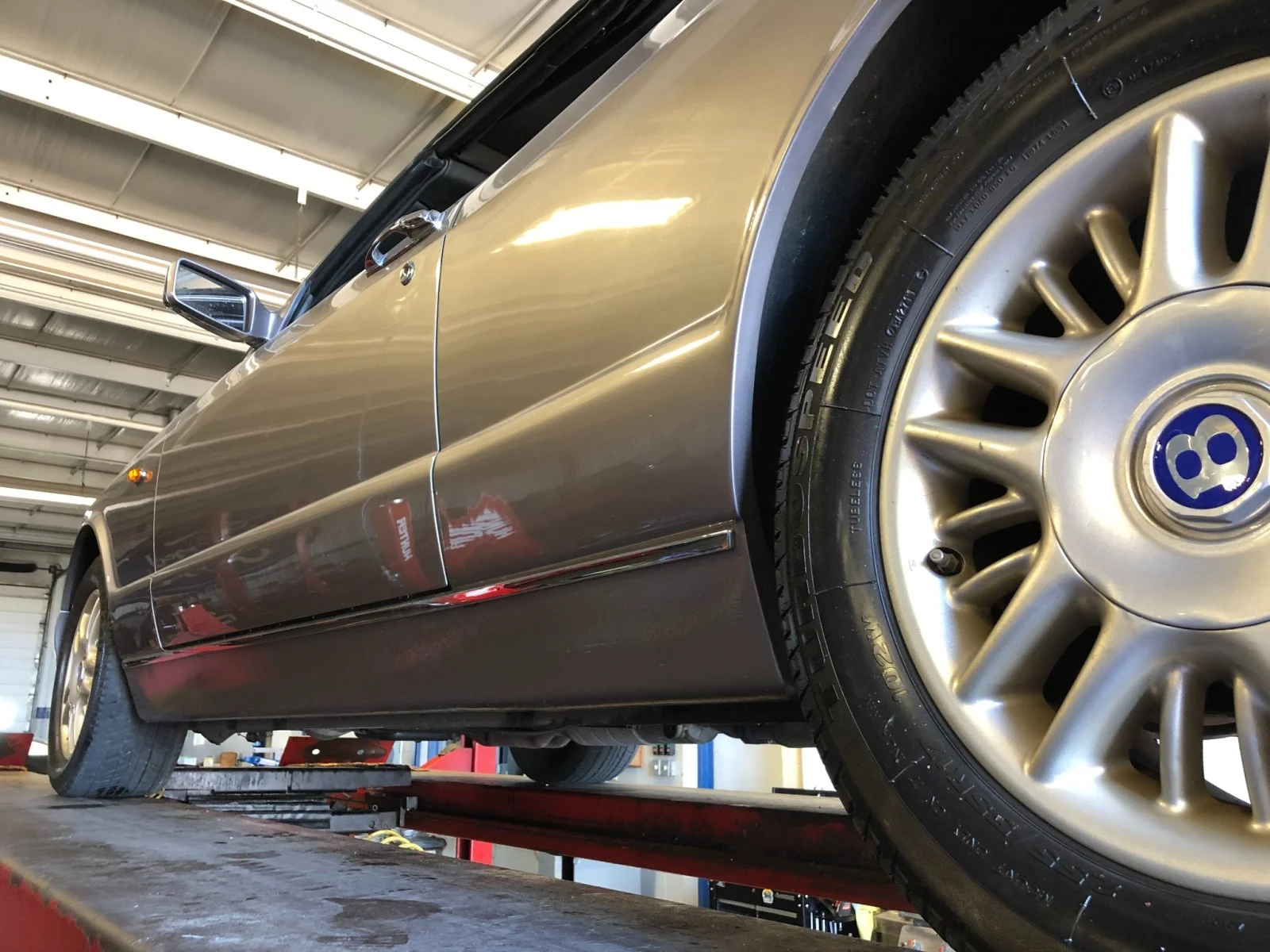 Used 2002 Silver Bentley  image 35