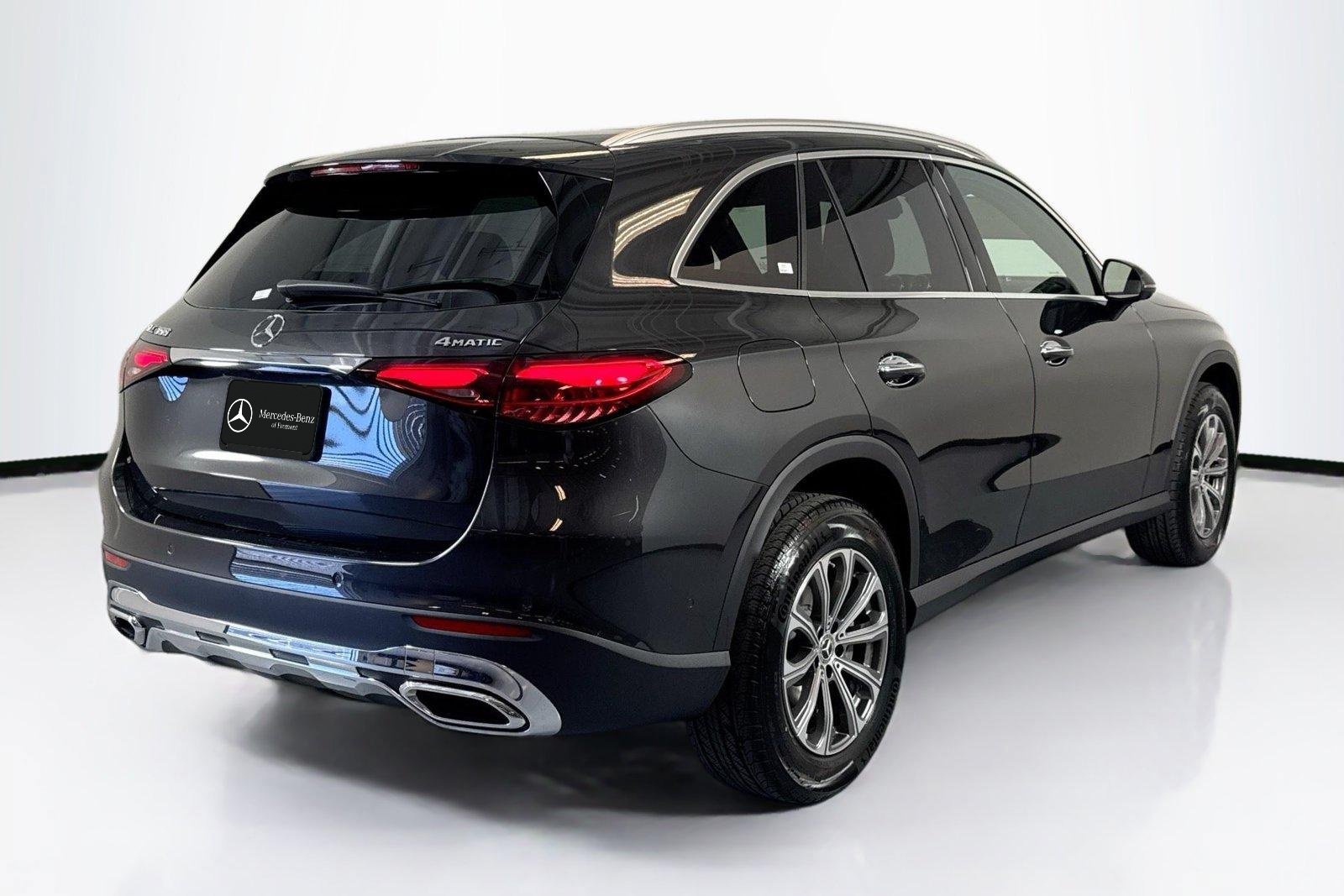 New 2026 Graphite Grey Metallic Mercedes-Benz GLC 300 image 5