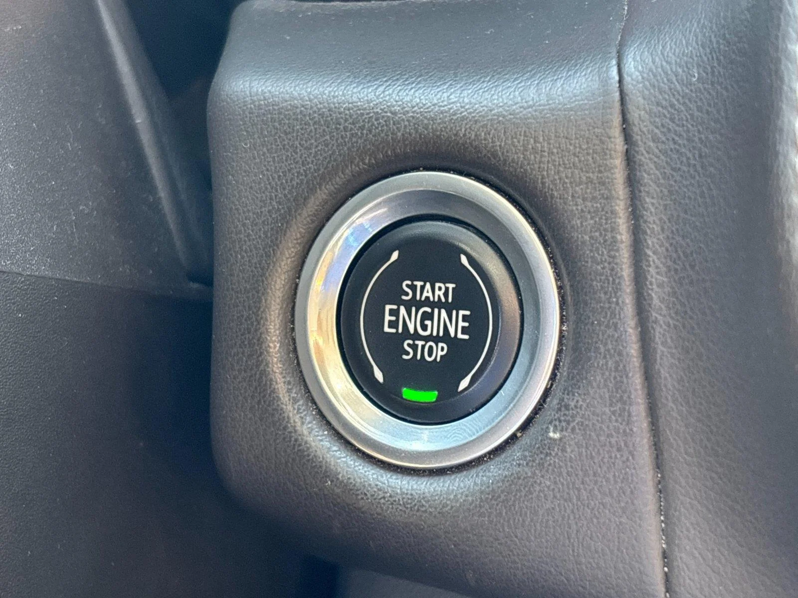 Used 2021 Shadow Gray Metallic Chevrolet Z71 image 22