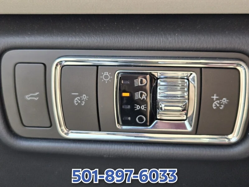 Used 2025 Black Metallic LINCOLN RESERVE RWD image 31