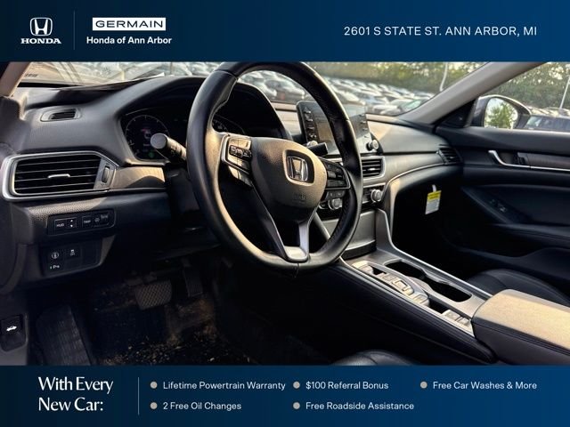 Used 2018 Modern Steel Metallic Honda Touring 2.0T image 24