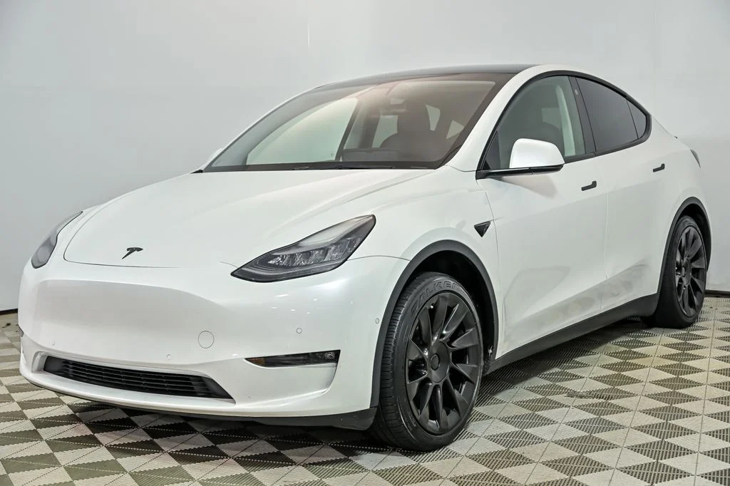 Used 2021 White Tesla Long Range image 5
