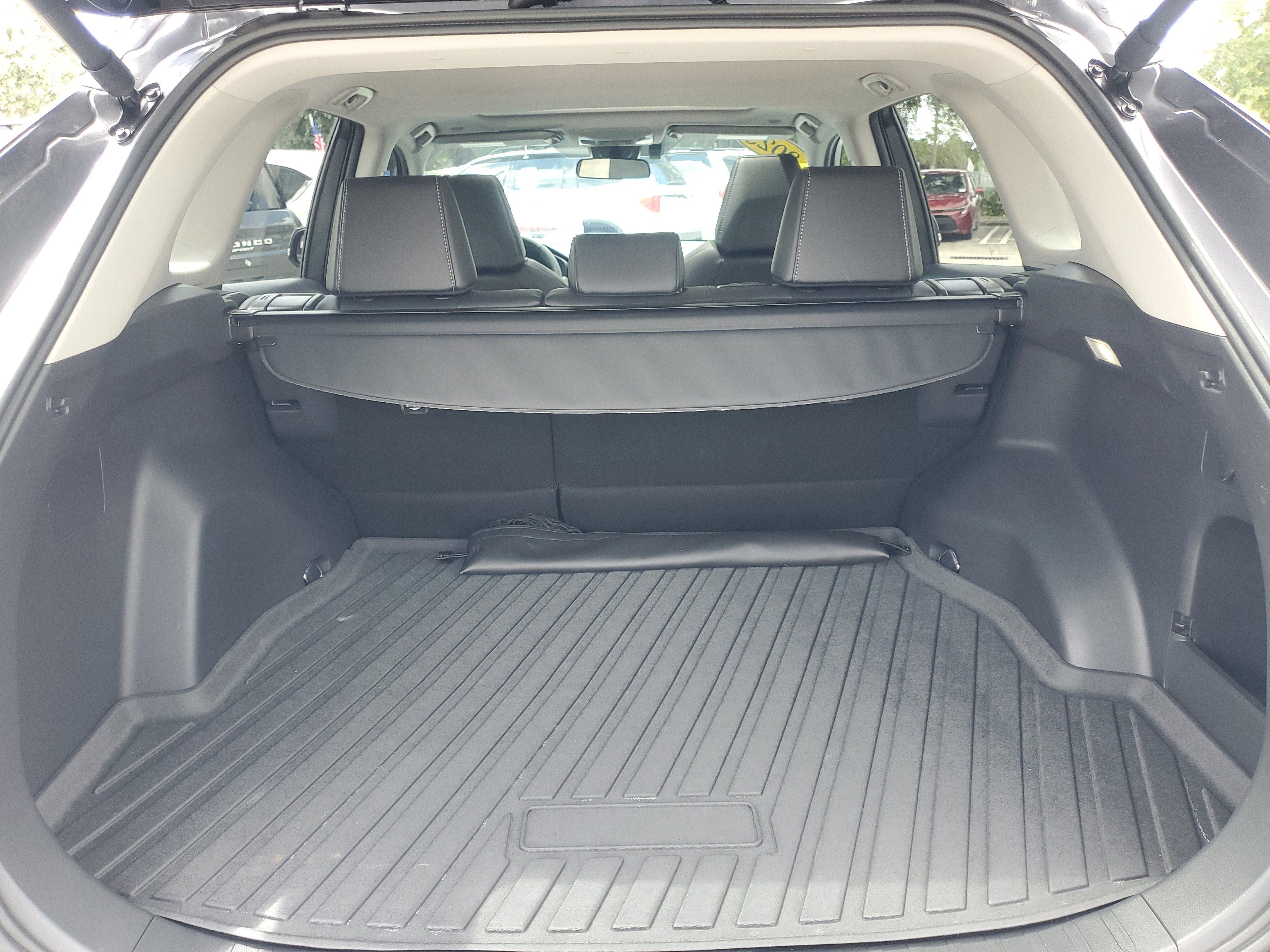 Used 2025 Magnetic Gray Metallic Toyota XLE Premium image 9