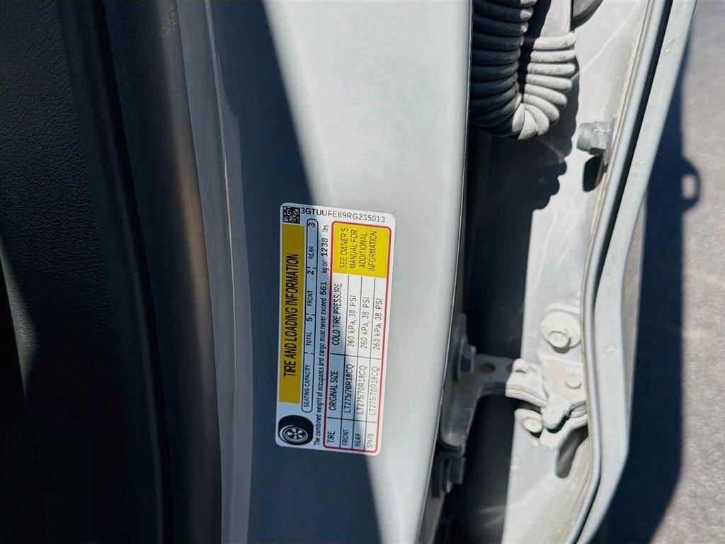 Used 2024 Gray GMC AT4X image 36