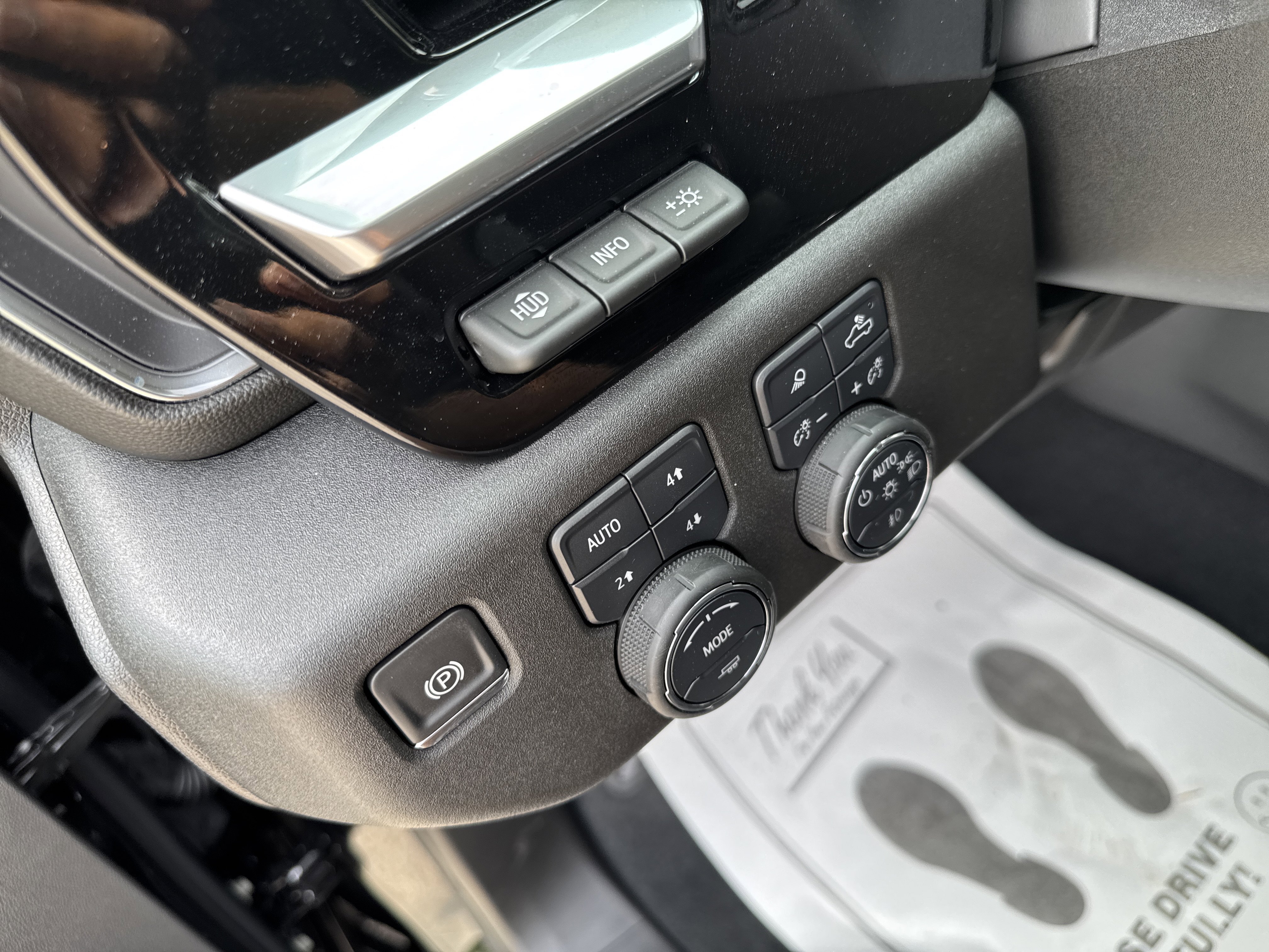 2025 Chevrolet Silverado 2500 HD LTZ - Photo 16