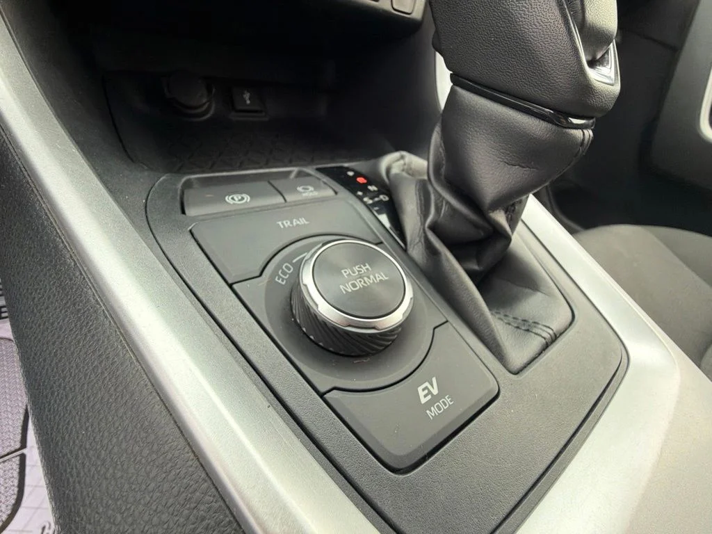 Used 2021 Gray Toyota XLE image 27