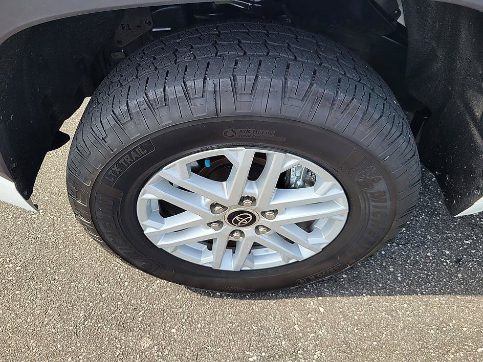 Used 2024 Ice Toyota SR5 image 9