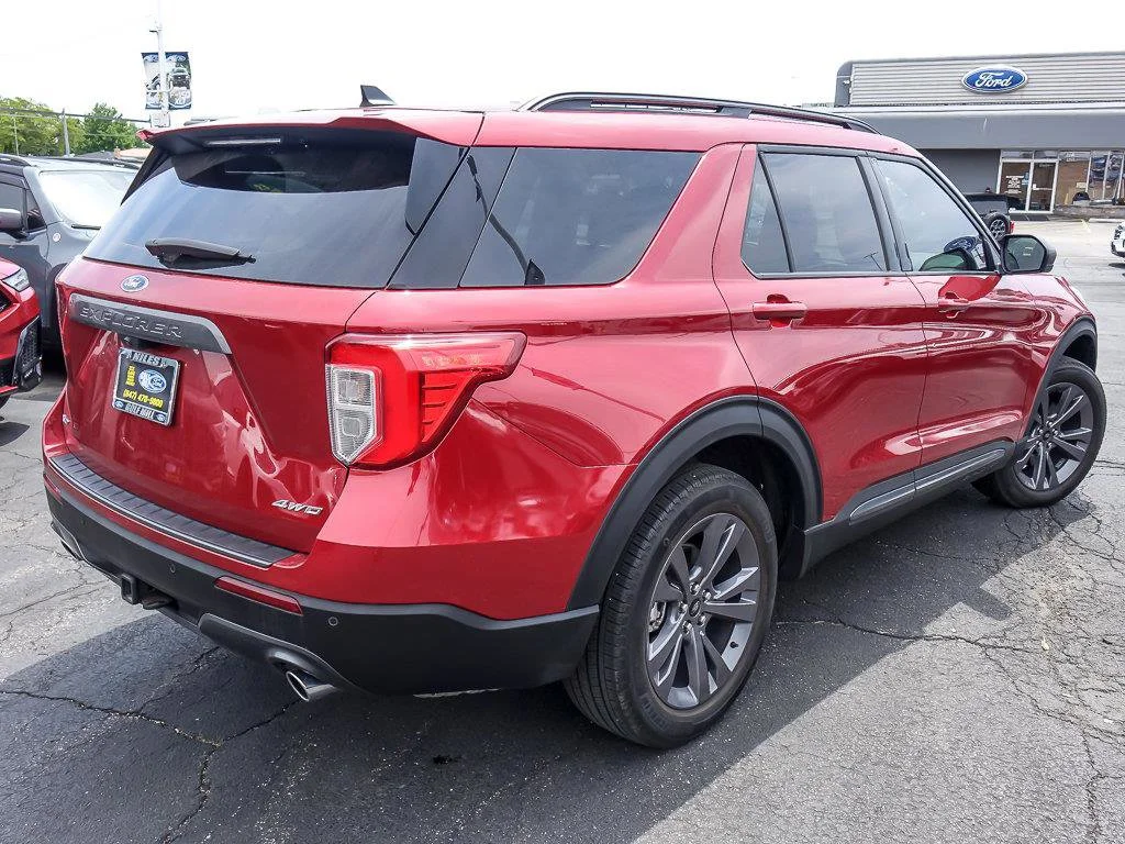 Used 2023 Red Metallic Ford XLT image 9
