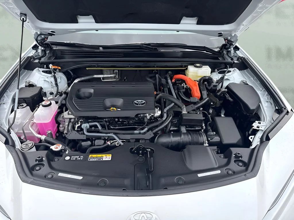 Used 2026 White Toyota XLE image 31