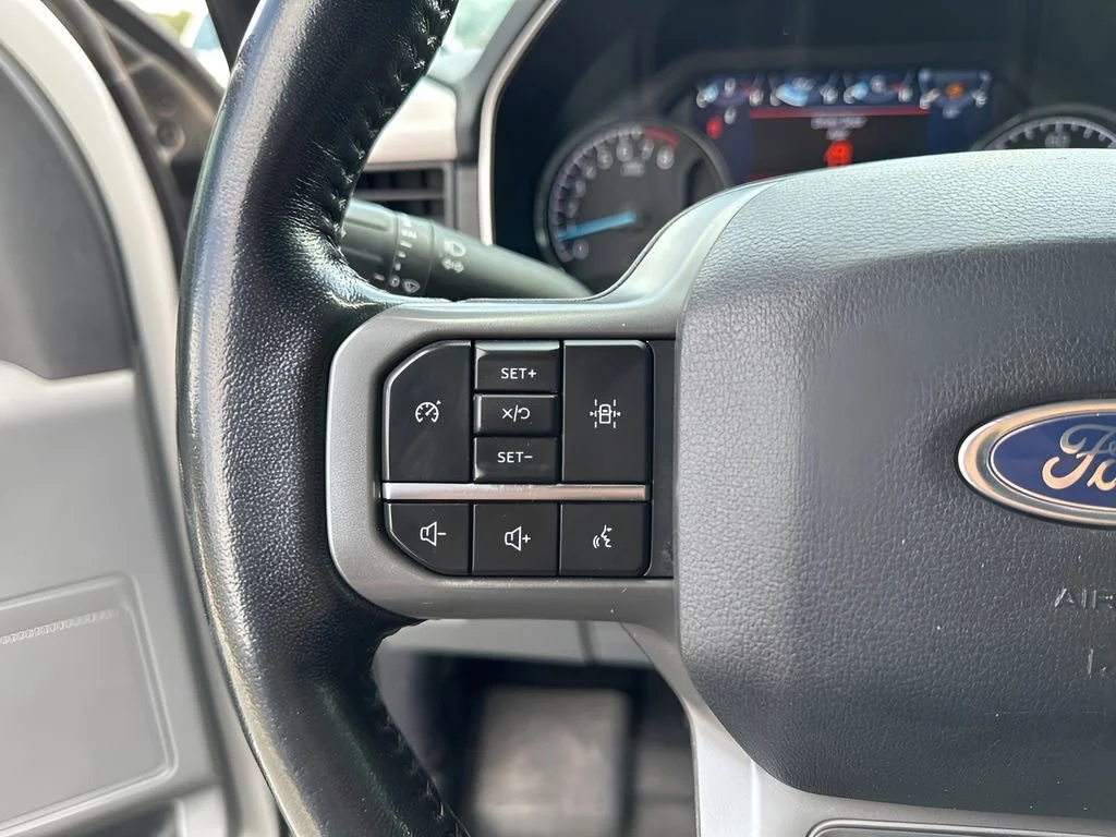 Used 2022 White Ford XLT image 32