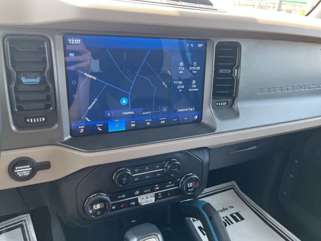 Used 2024 Gray Ford Wildtrak image 17