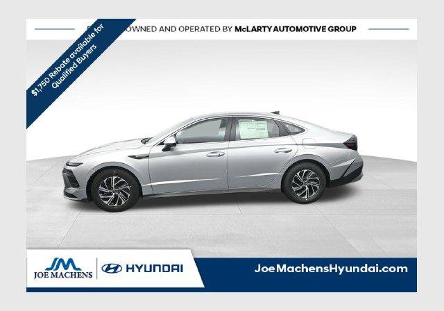 2026 Hyundai Sonata Hybrid Blue